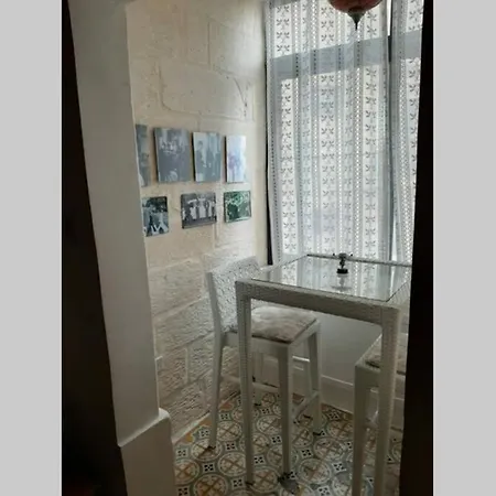 With Ac * בירגו